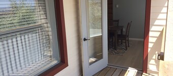 Beautiful 2 Bedroom Downtown Grand Marais w/ Incredible Lake Views