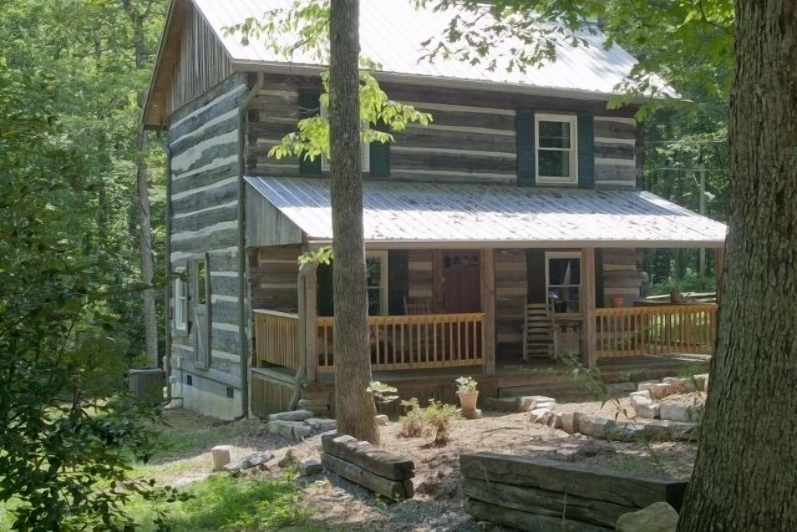 1790  Era Original Log Cabin in beautiful East Tennessee -  Samuel Harned Cabin