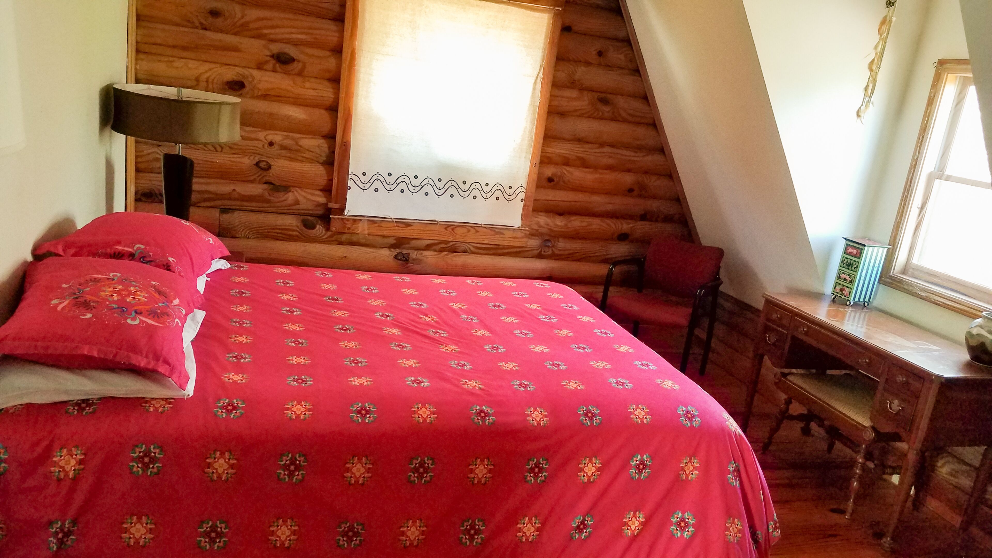 Log Home in a Retreat Setting