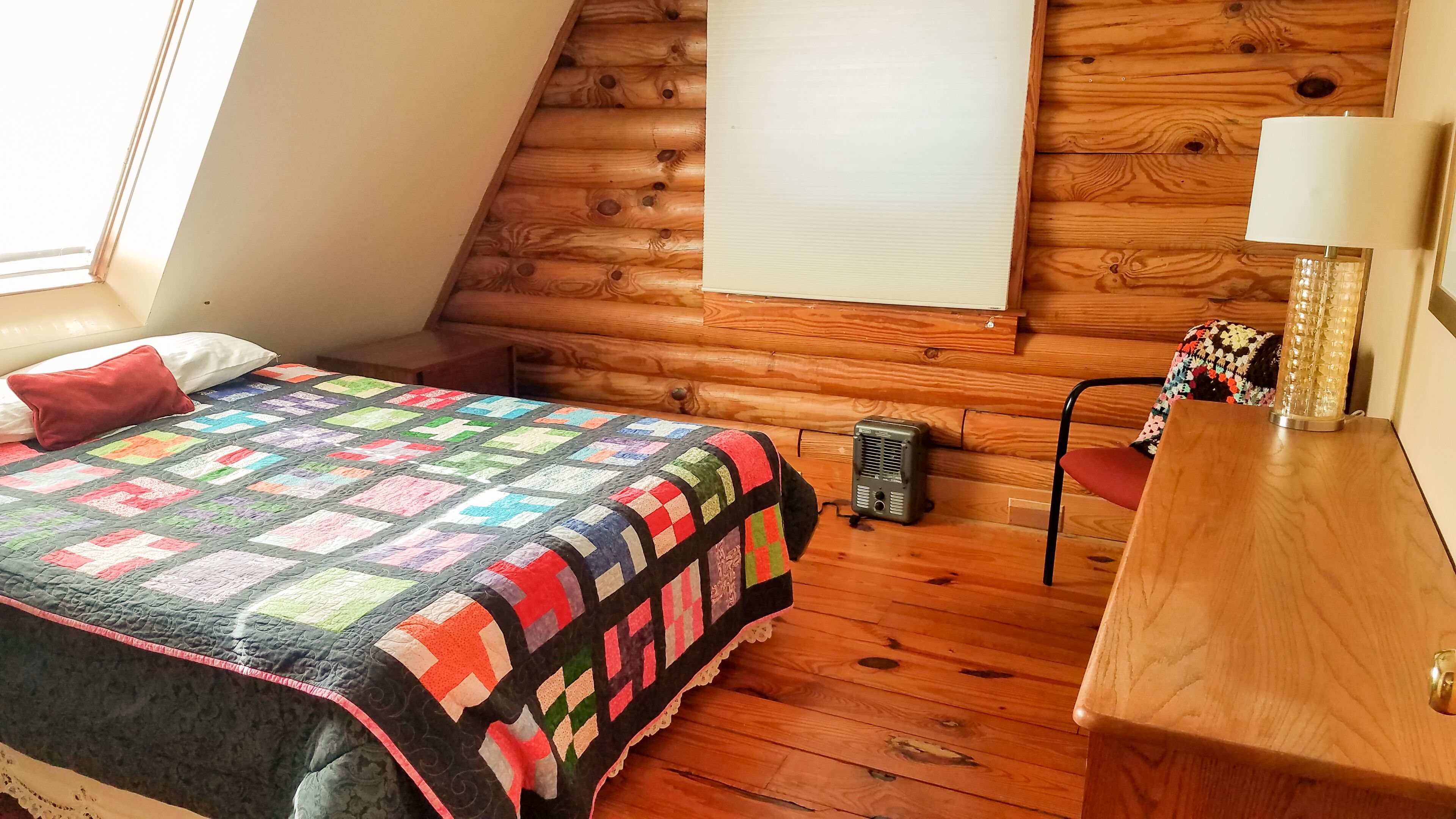 Log Home in a Retreat Setting