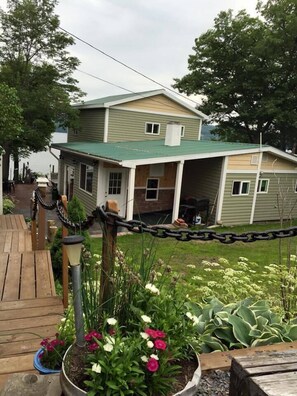 Property grounds - Unique Space-Great View, East side Sunsets a Plus -2 Nights or More :) (Niles)