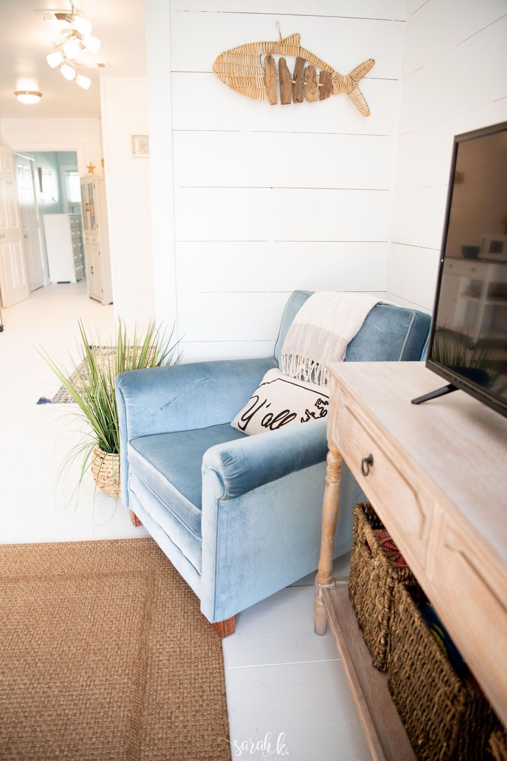 Cozy cottage retreat, just 8.4 miles from the beautiful beaches of Emerald Isle