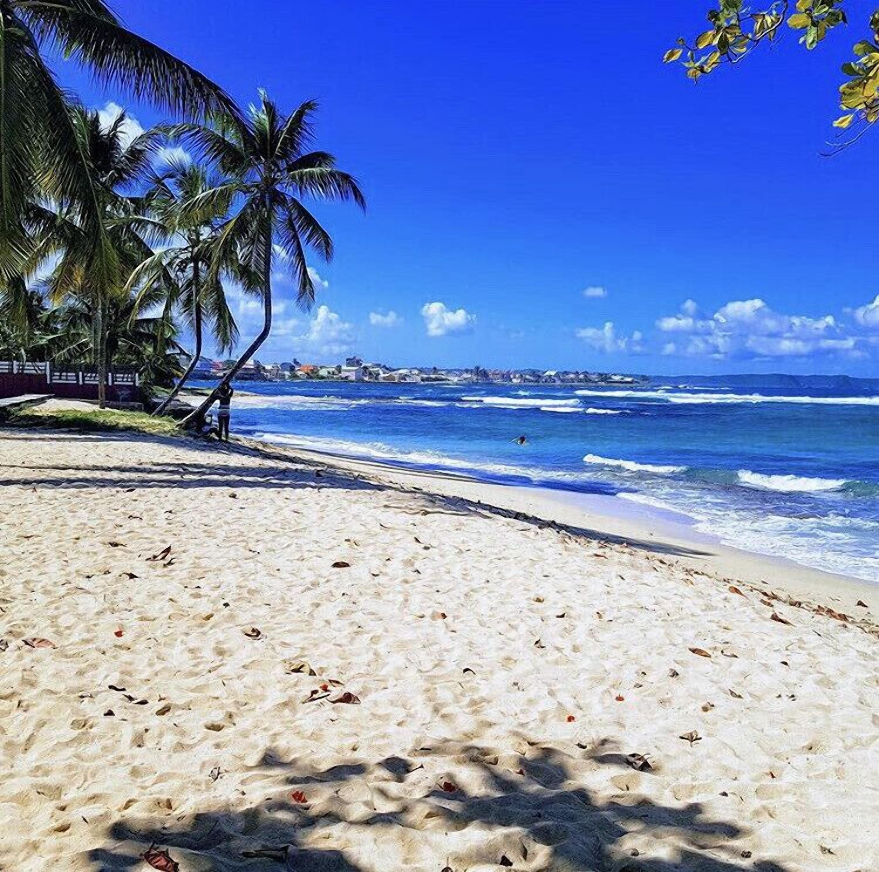 Beach nearby, beach towels