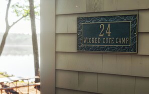 Unclassified image, 3 of 47, button