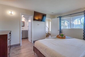 2 bedrooms, iron/ironing board, travel cot, WiFi