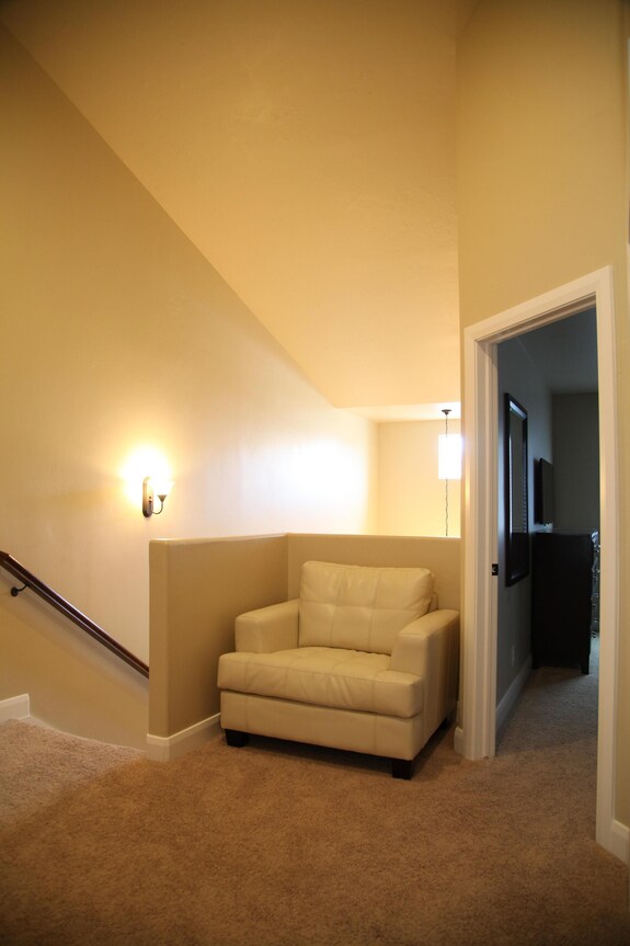 New Upscale Southern Utah Getaway: 4 Bed, 2.5 Bath, Sleeps 10 - Washington, UT