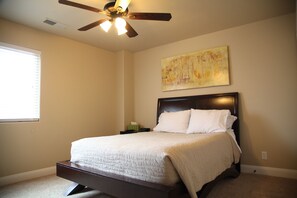 4 bedrooms, WiFi, bed sheets