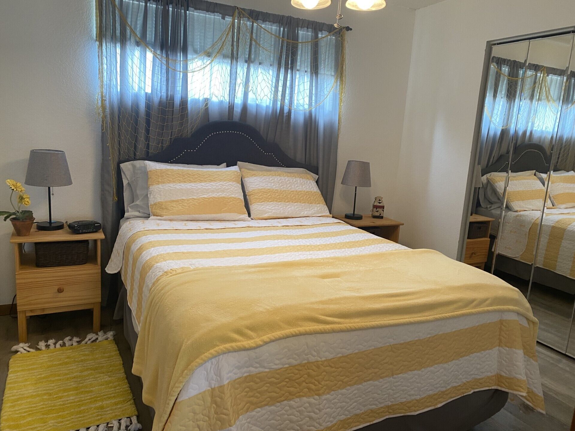 Great Lake Location! Best Value at the Lake, Two Steps And Your Inside