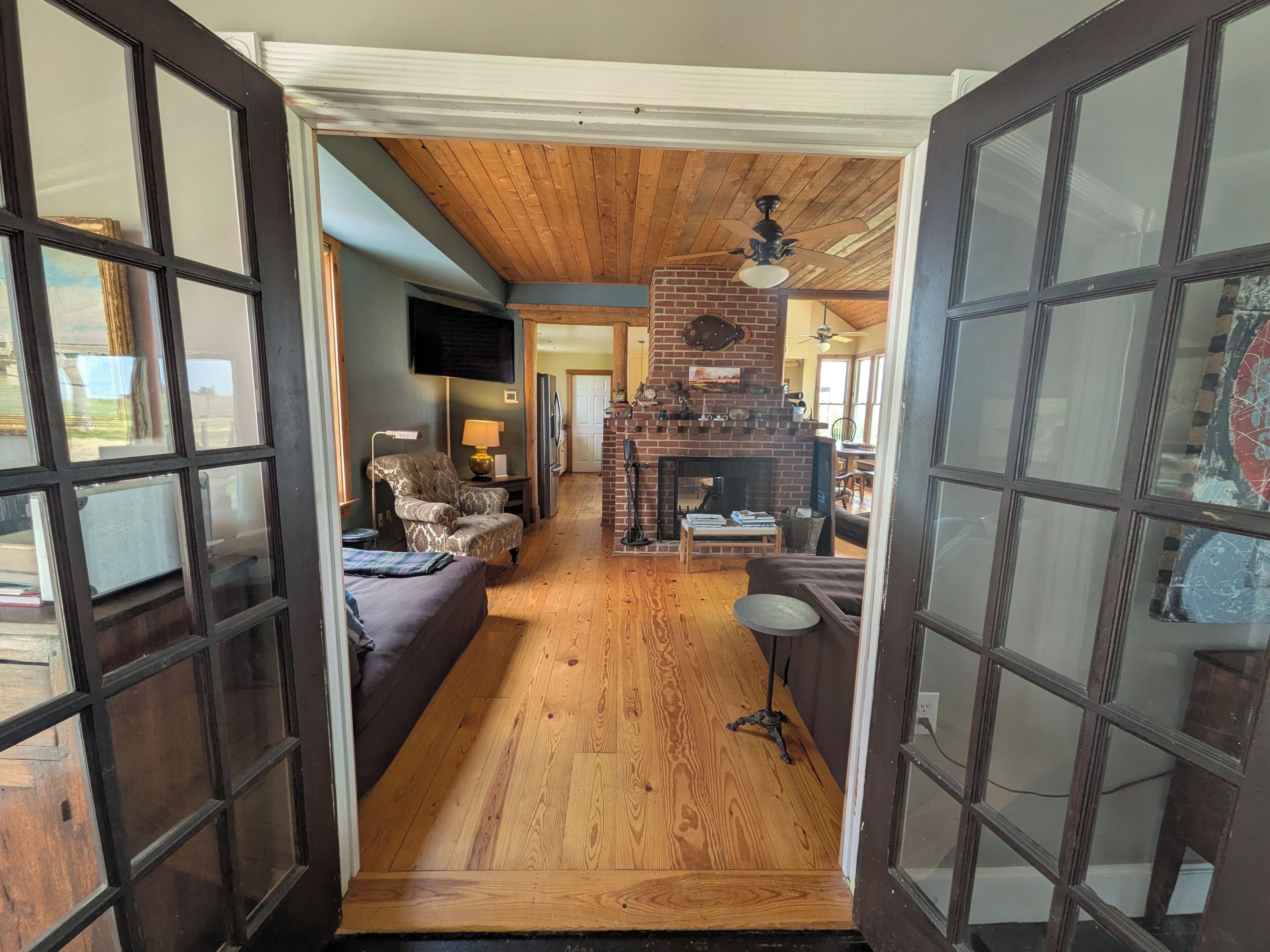 Foyer into Living Room