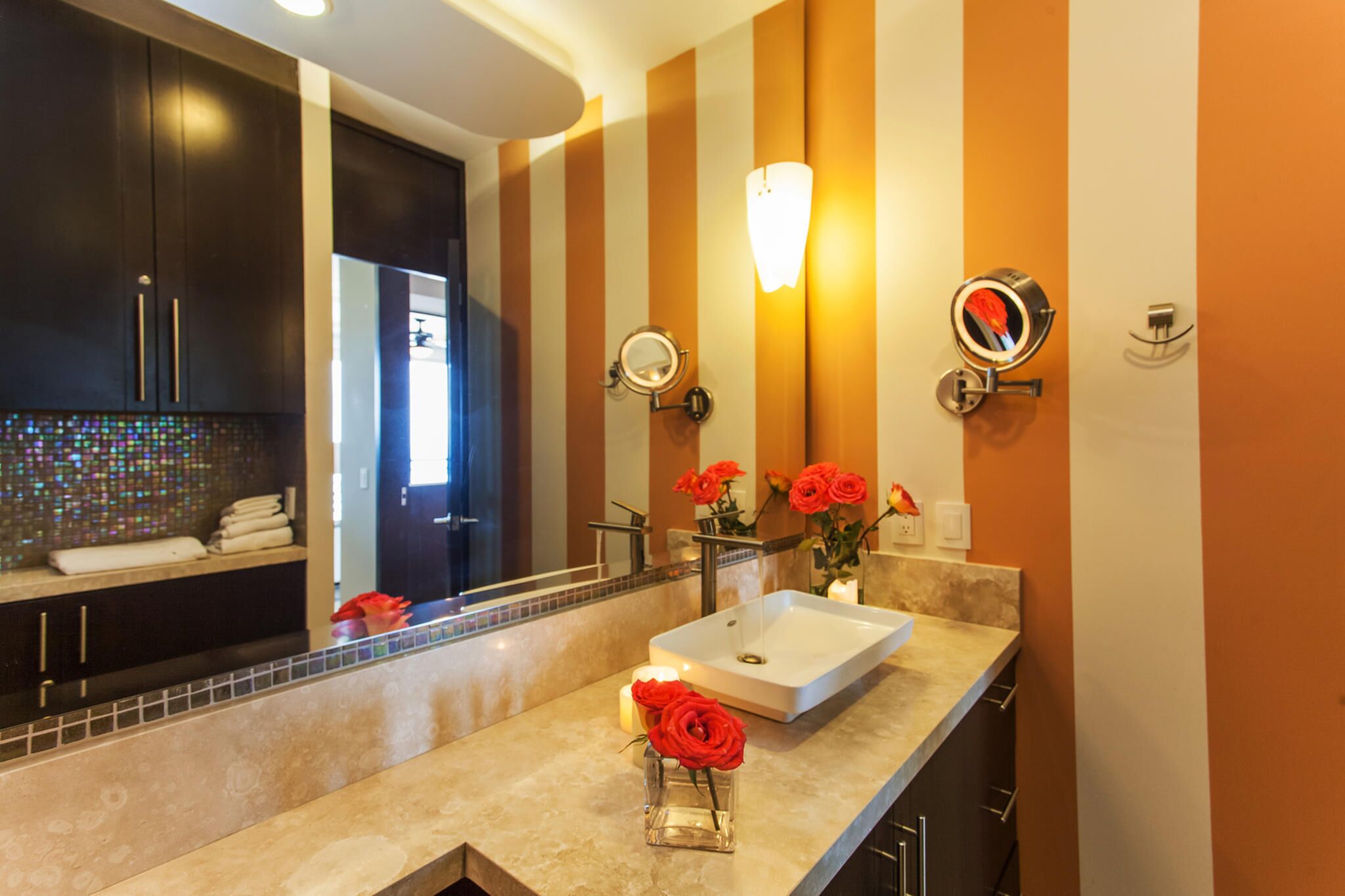 S405 1 bed 1 bath Ocean Front CORNER Suite