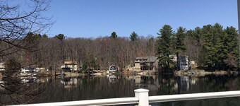 House on The Lake Is a peaceful getaway with beautful grounds with stonewalls