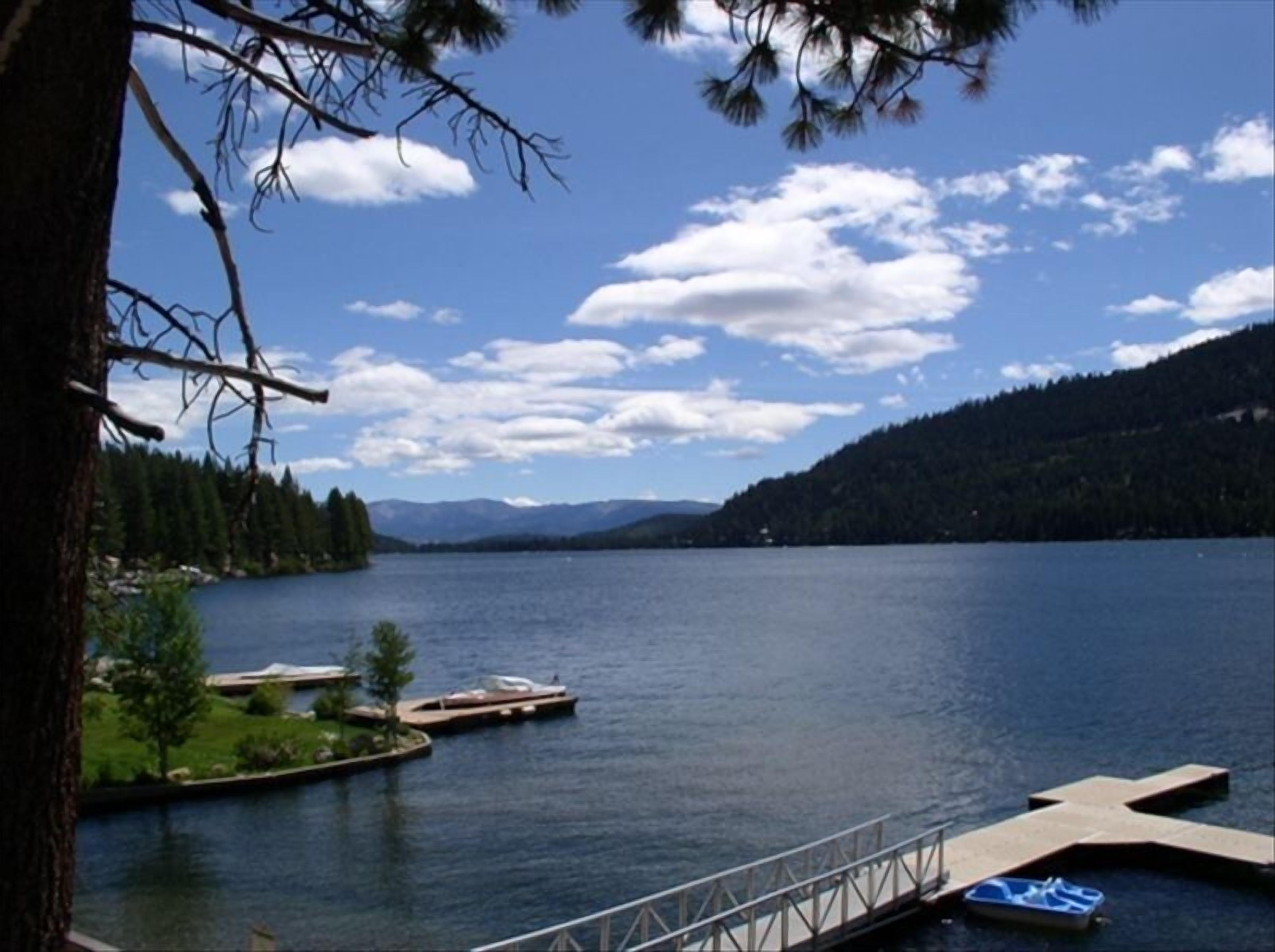 Ski Lease Monthly Rates  = 50%  of nightly 




































