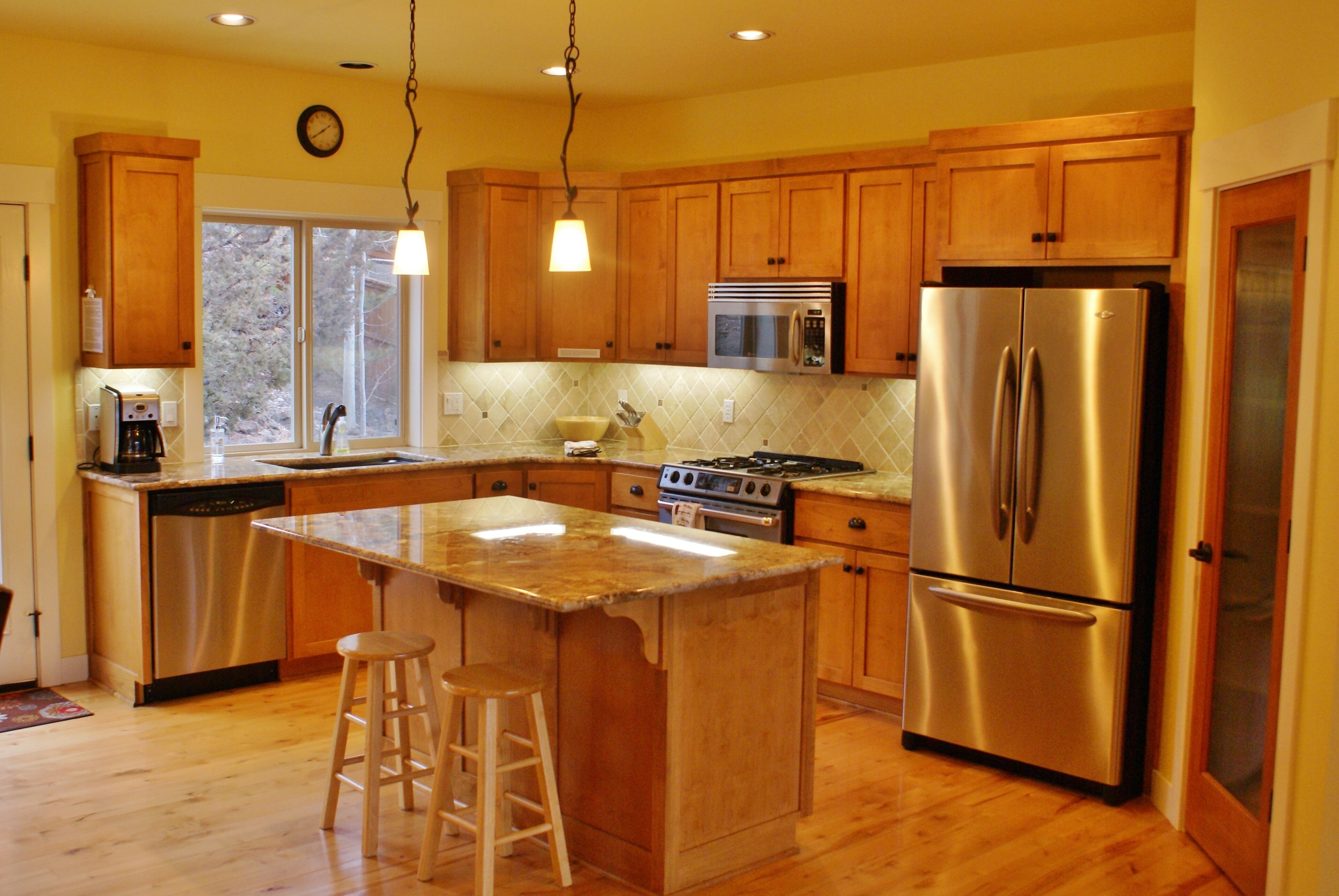 West Side Beauty! Can't get much closer to Mount Bachelor and Cascade Lakes Hwy!