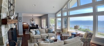 Oceanfront hem med hisnande panoramautsikt över Penobscot Bay, nära Camden