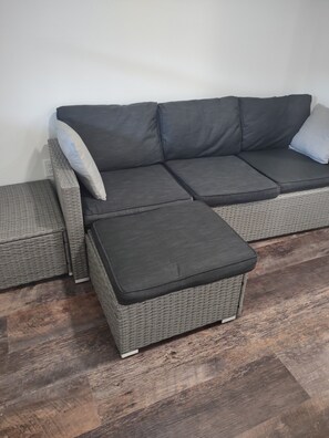 Smart TV, DVD player, books