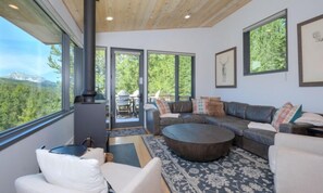 TV, video games, stereo - Big Sky Vacation Rentals: Lake Cabin 19 Lakewood (Big Sky)