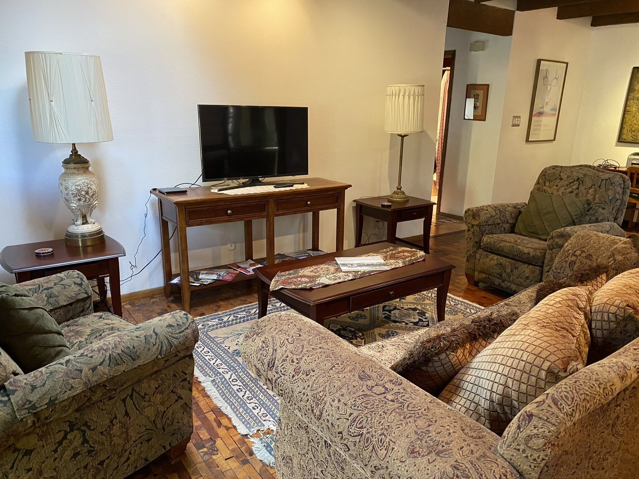 Private, Quiet -Relax, Read, Recharge In Romantic & Comfy Home, North Valley