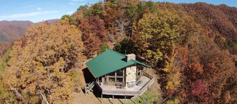 Cold Mountain @ 3600 fot.  Nyt vakker utsikt fra store dekk på "Old Sarum"