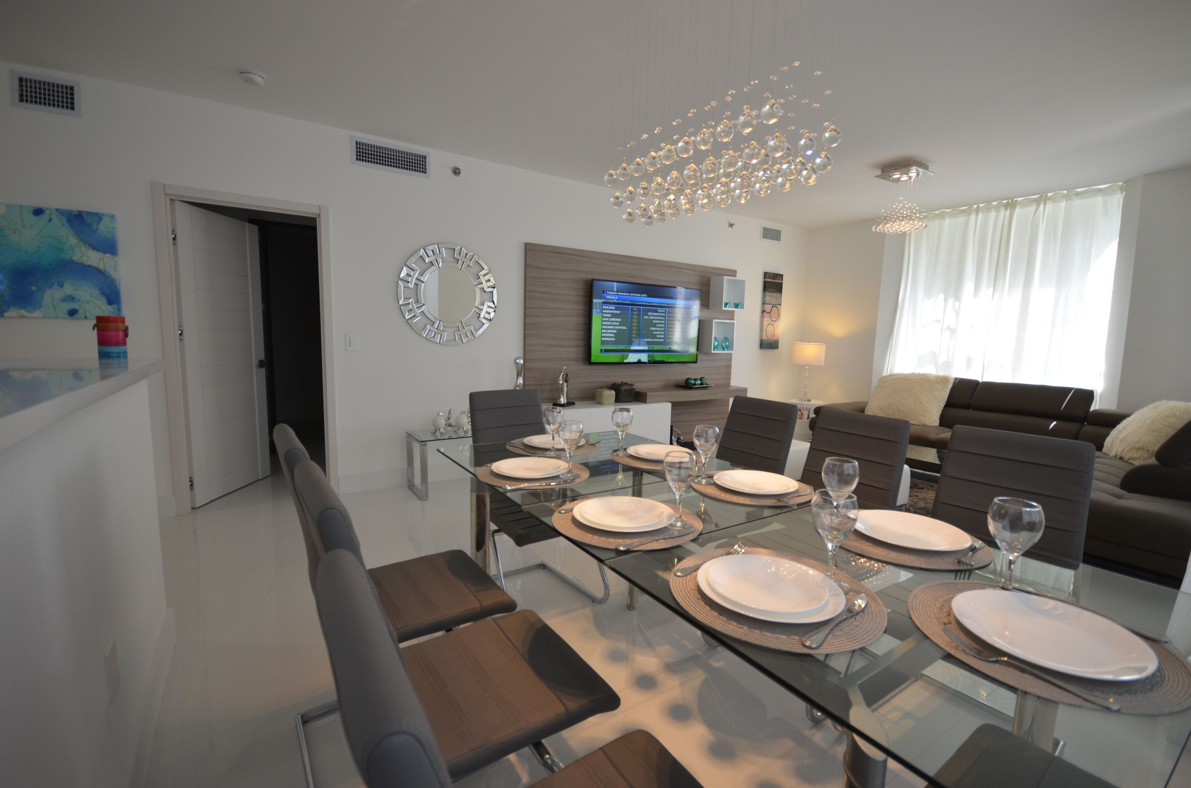 Luxury Remodeled, 3BR, Amenities, Gated Complex, Perfect Location
