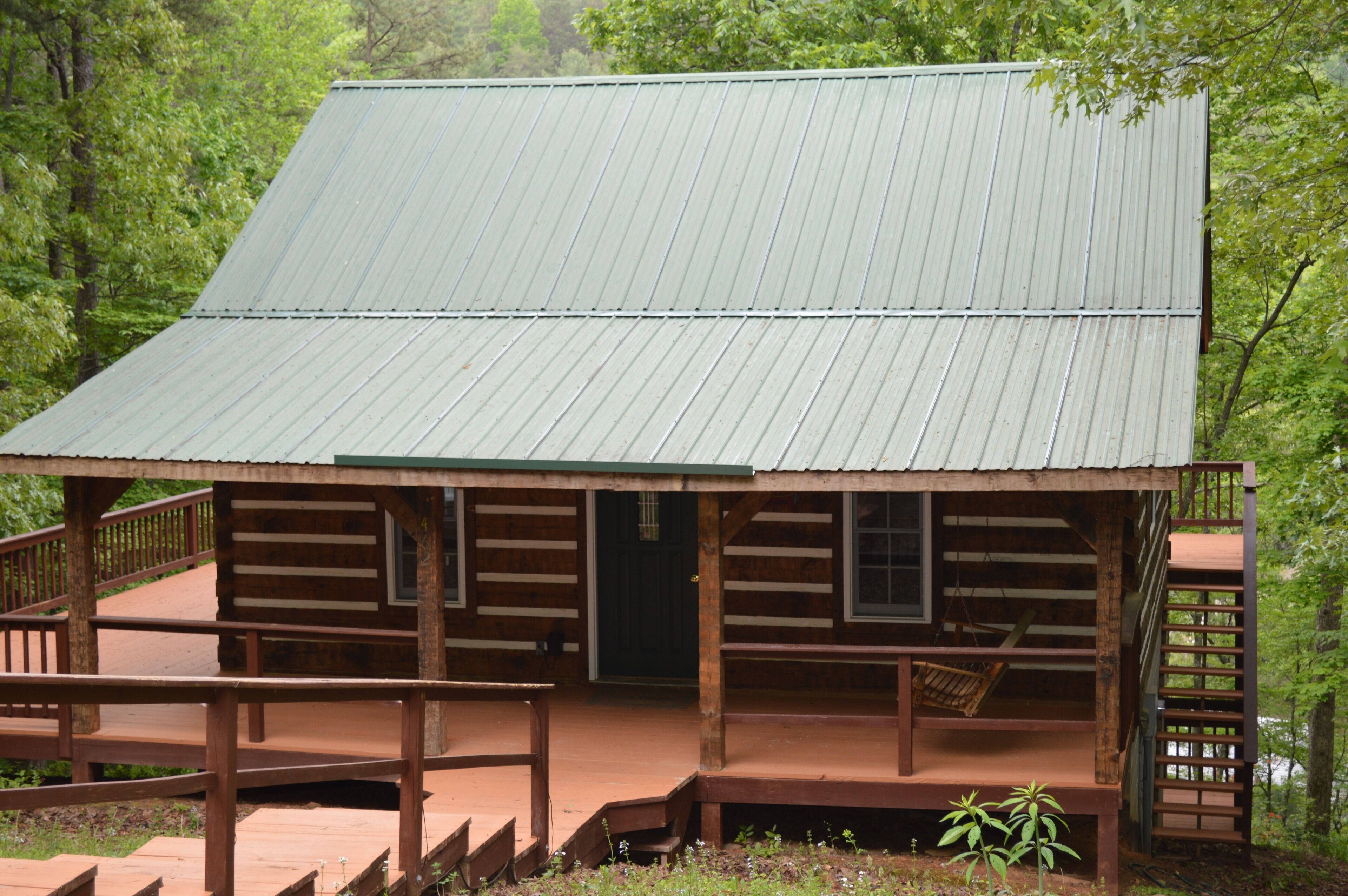 Sleeps Up to 10 Guests, Stay Right On the Lake!