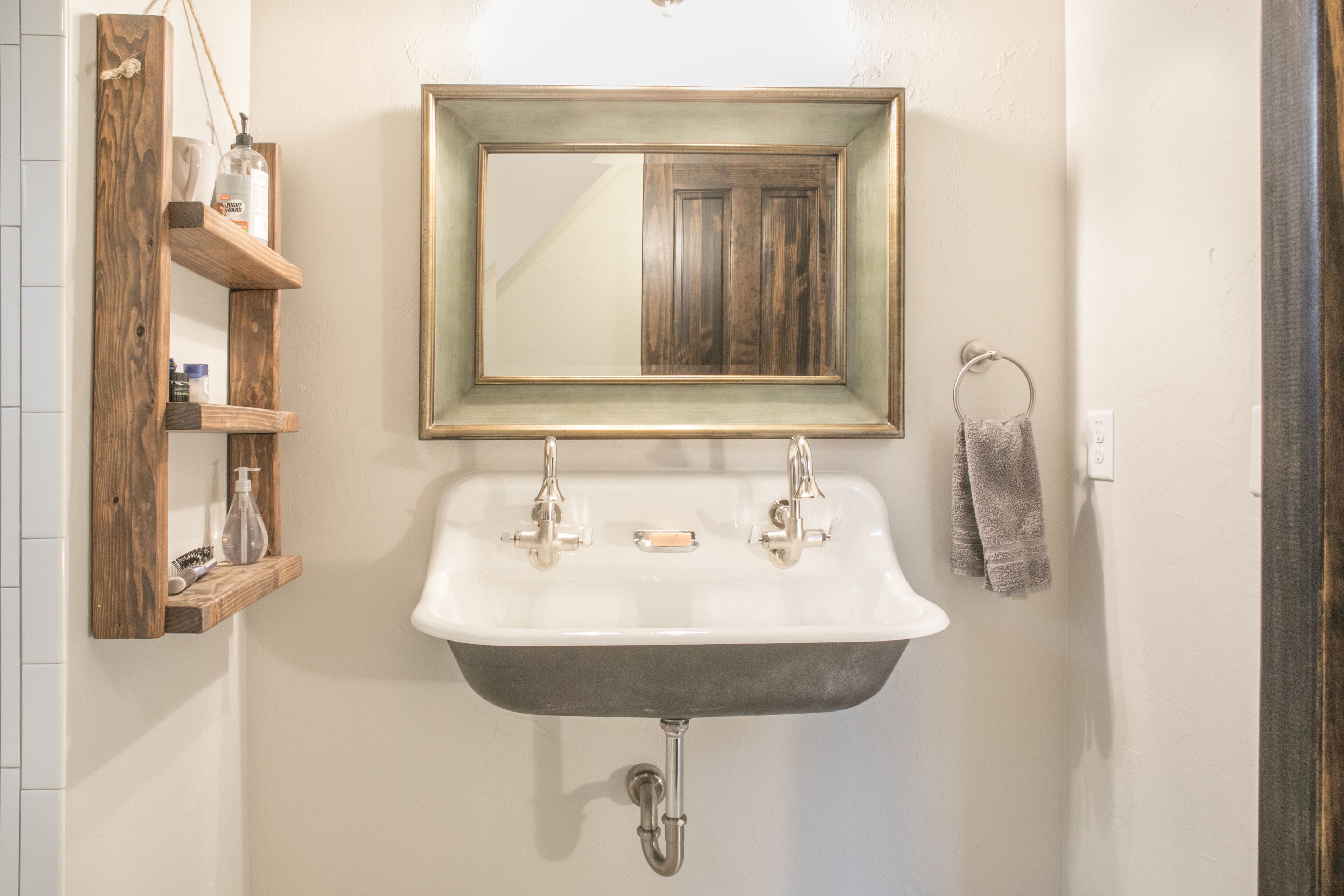 Majestic Views, Peace and Quiet, Modern Luxuries