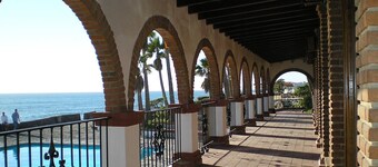 Relax and recharge at Nuestra Casita Cerca Del Mar