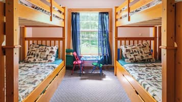 3 habitaciones, cuna de viaje, wifi gratis y ropa de cama