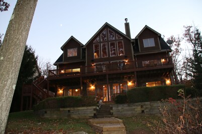 Stunning 7 Bedroom  6.5 Bath Lakefront Home with Dock Slip