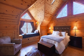 5 bedrooms, iron/ironing board, WiFi, bed sheets