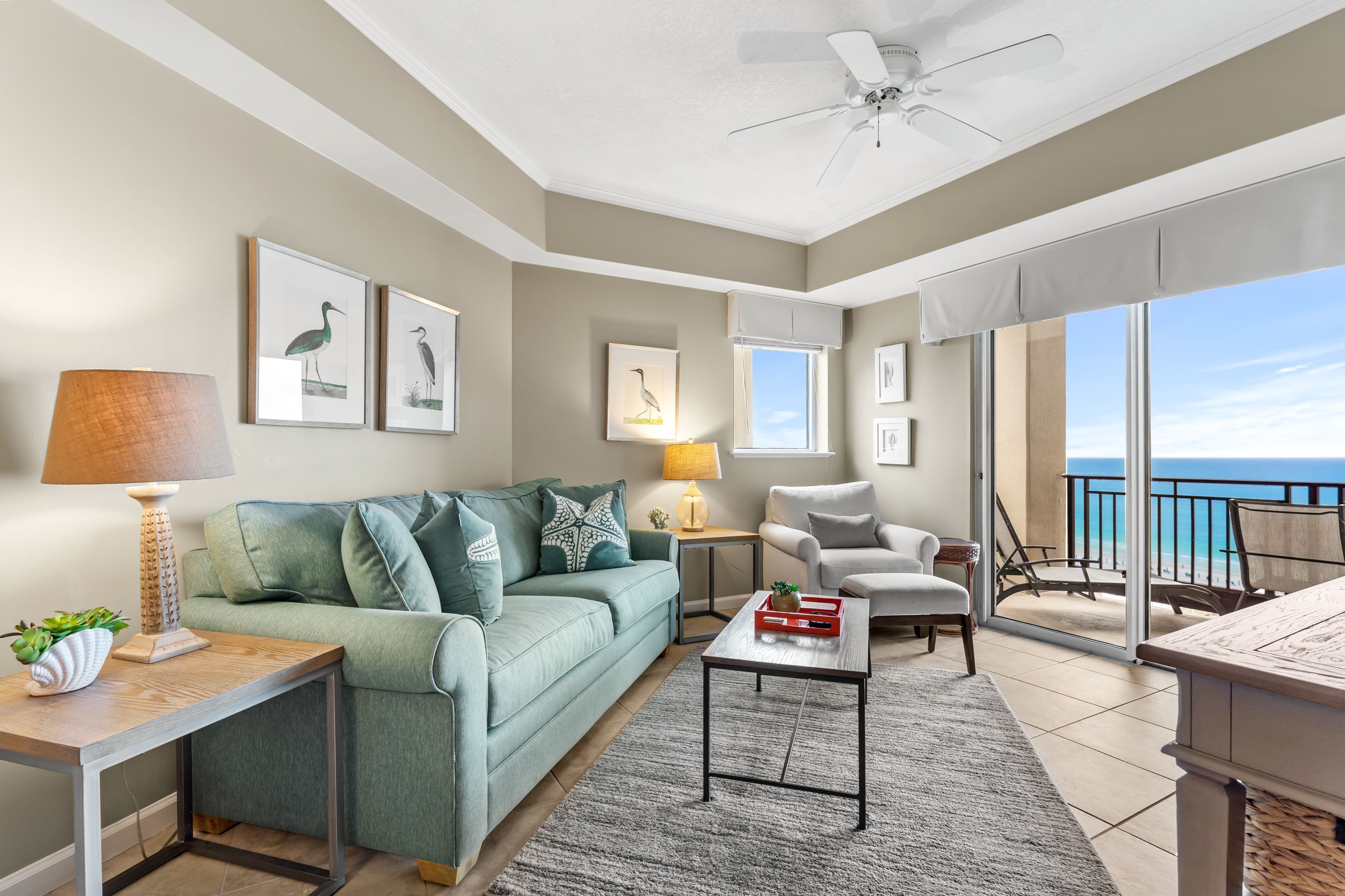 Gulf Front ~ Community Pool ~ Spacious Living Area