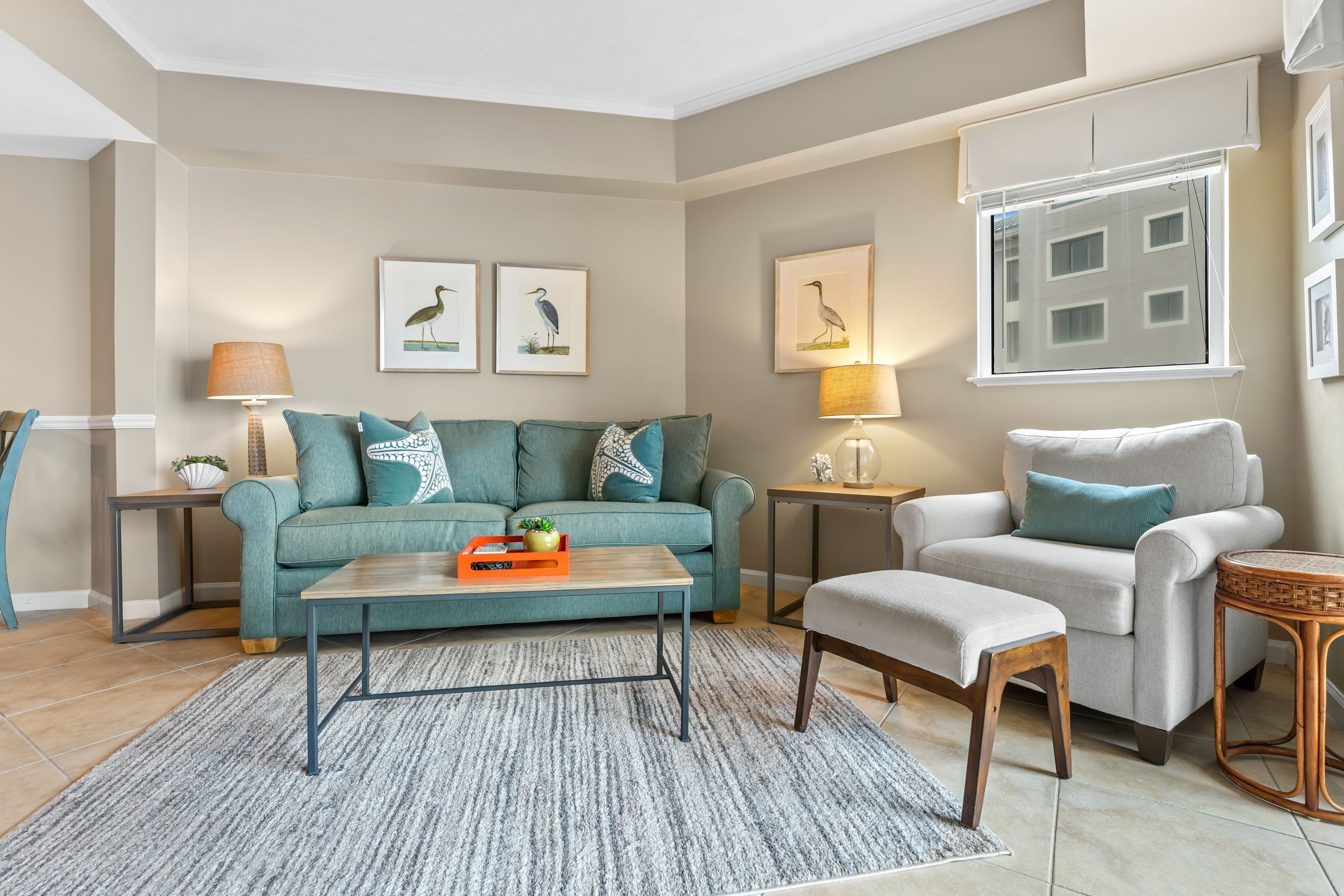 Gulf Front ~ Community Pool ~ Spacious Living Area