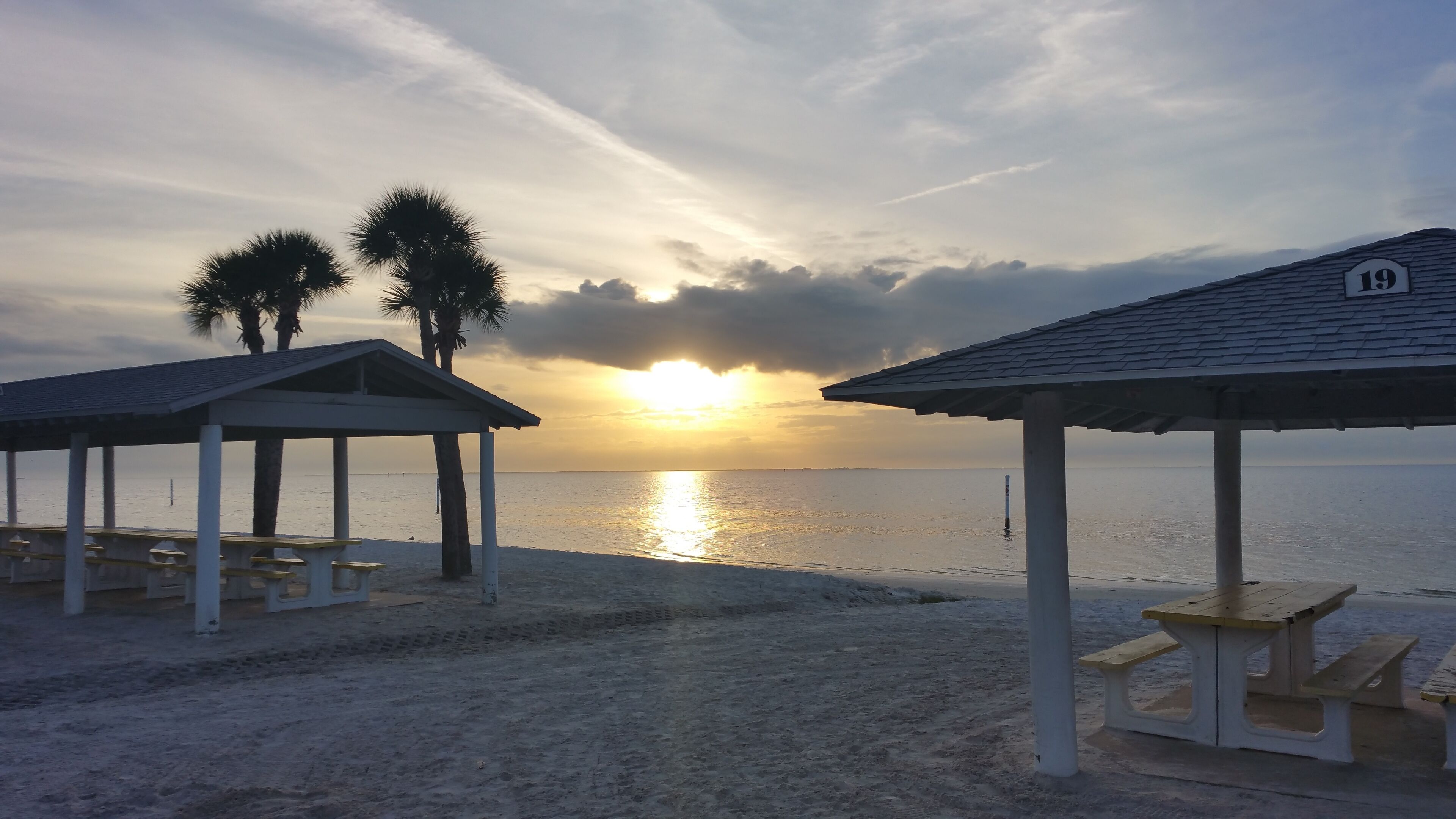 كراسي للتشمس، مناشف للشاطئ