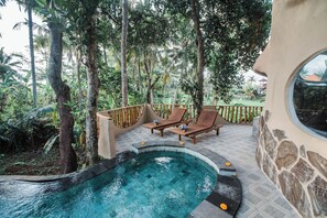 Pool - 5BR NAUTILUS TREE HOUSE Private Quiet amid Rice Field and Nature (Ubud)