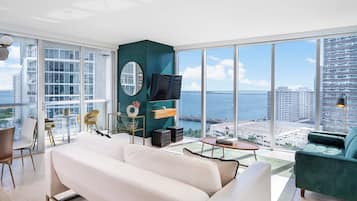 Televisión, servicios de streaming y oficina