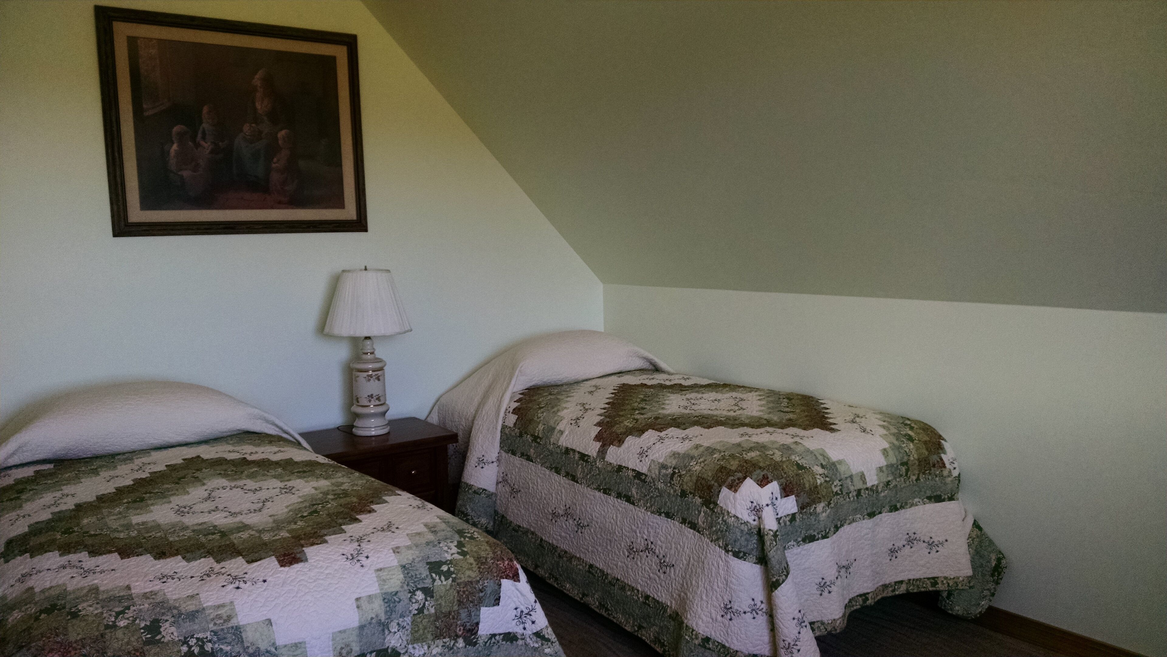 Stone Turtle Lodges has 3 luxurious individual cabins 3 miles north of Cortez.