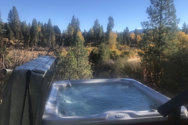 Bain à remous extérieur
