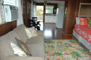 1 habitación, escritorio, wifi y ropa de cama 