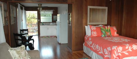 1 habitación, escritorio, wifi y ropa de cama