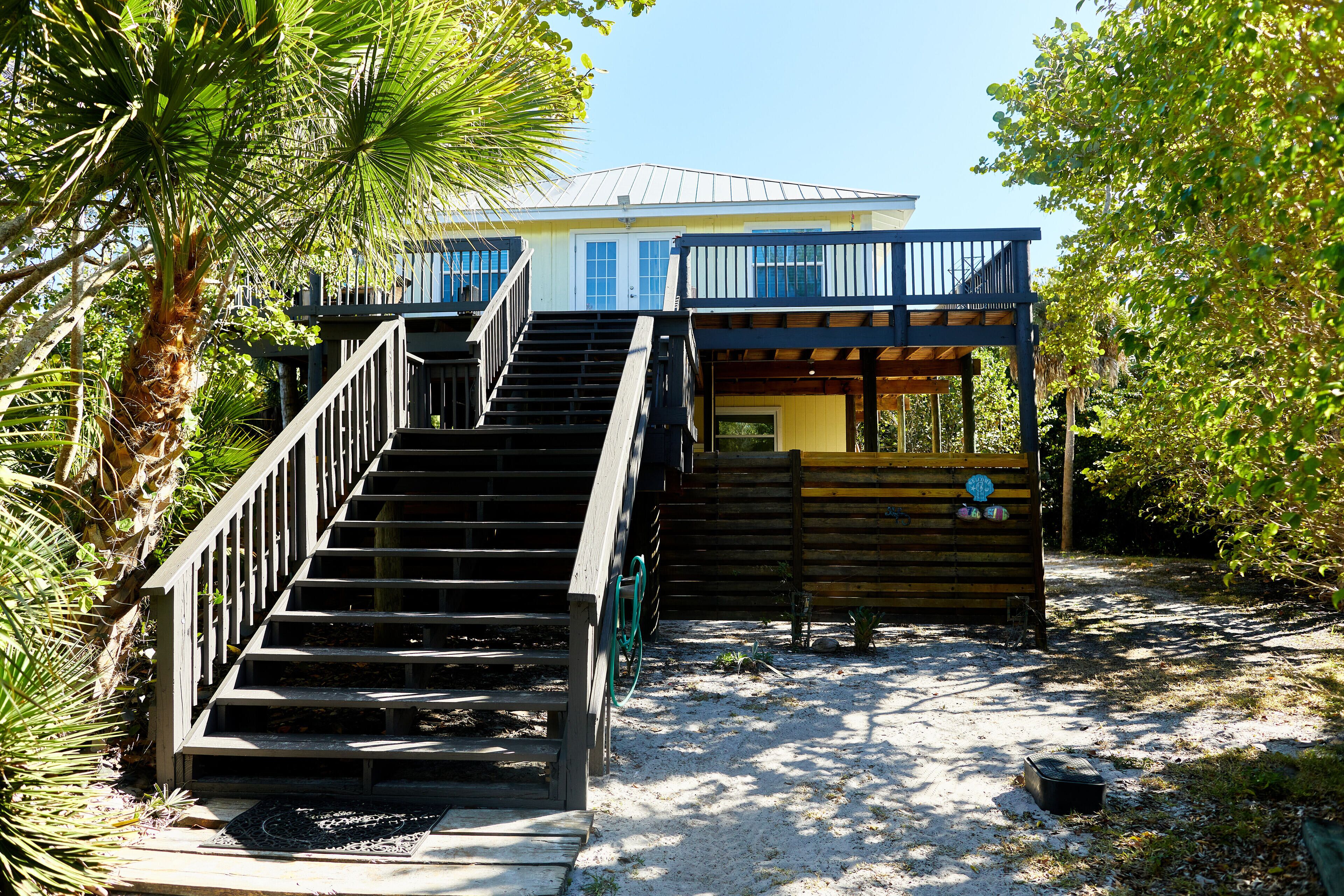 Little Gasparilla Island- conveniently located accommodations for 4