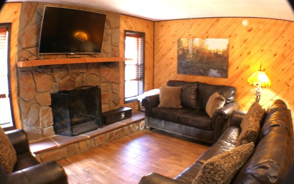 Smart TV, fireplace, DVD player