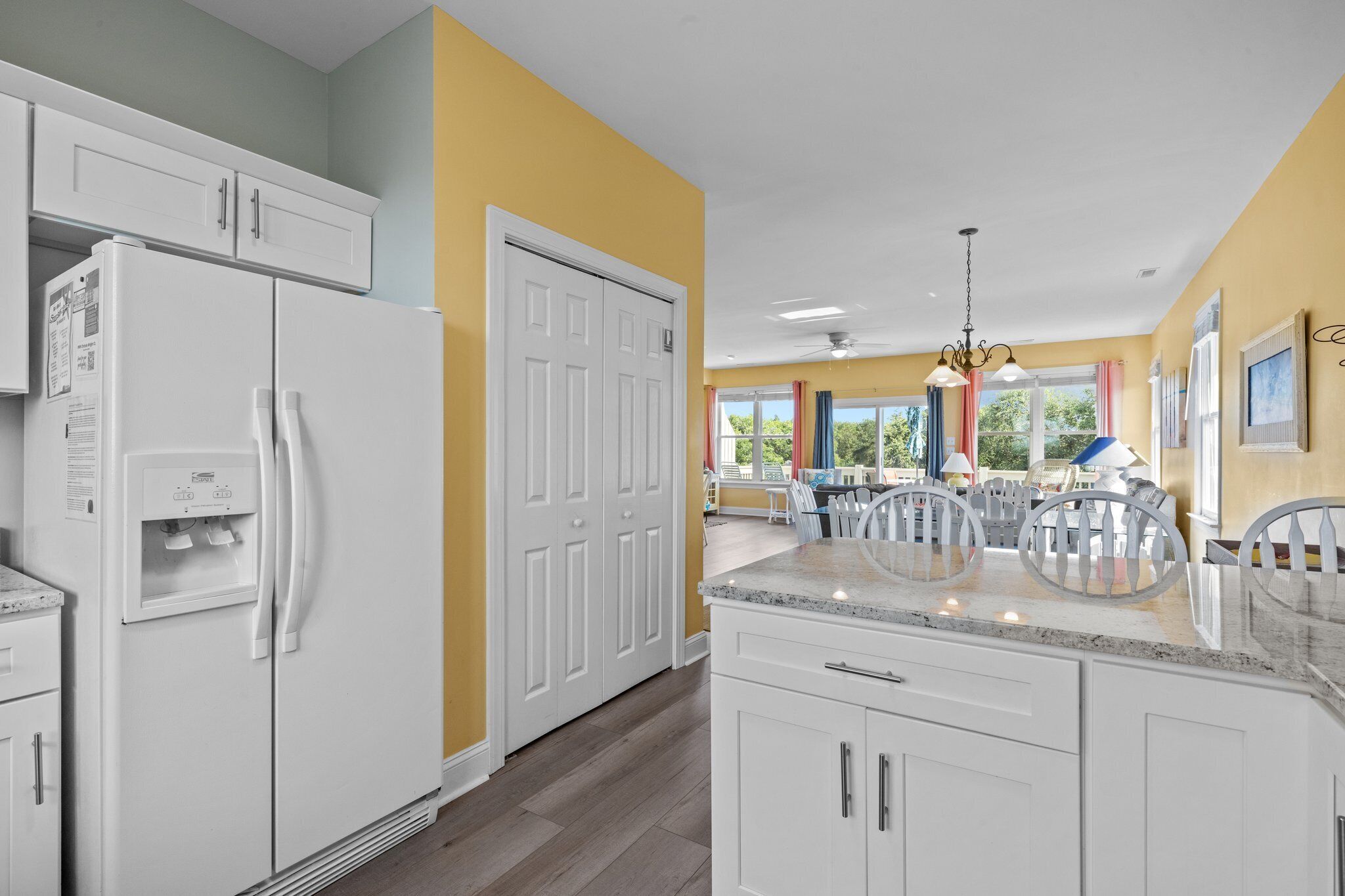 Duplex with outdoor elevator,golf cart,community pool access,Spinnaker's Reach