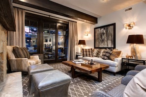 Smart TV, fireplace, DVD player, video library