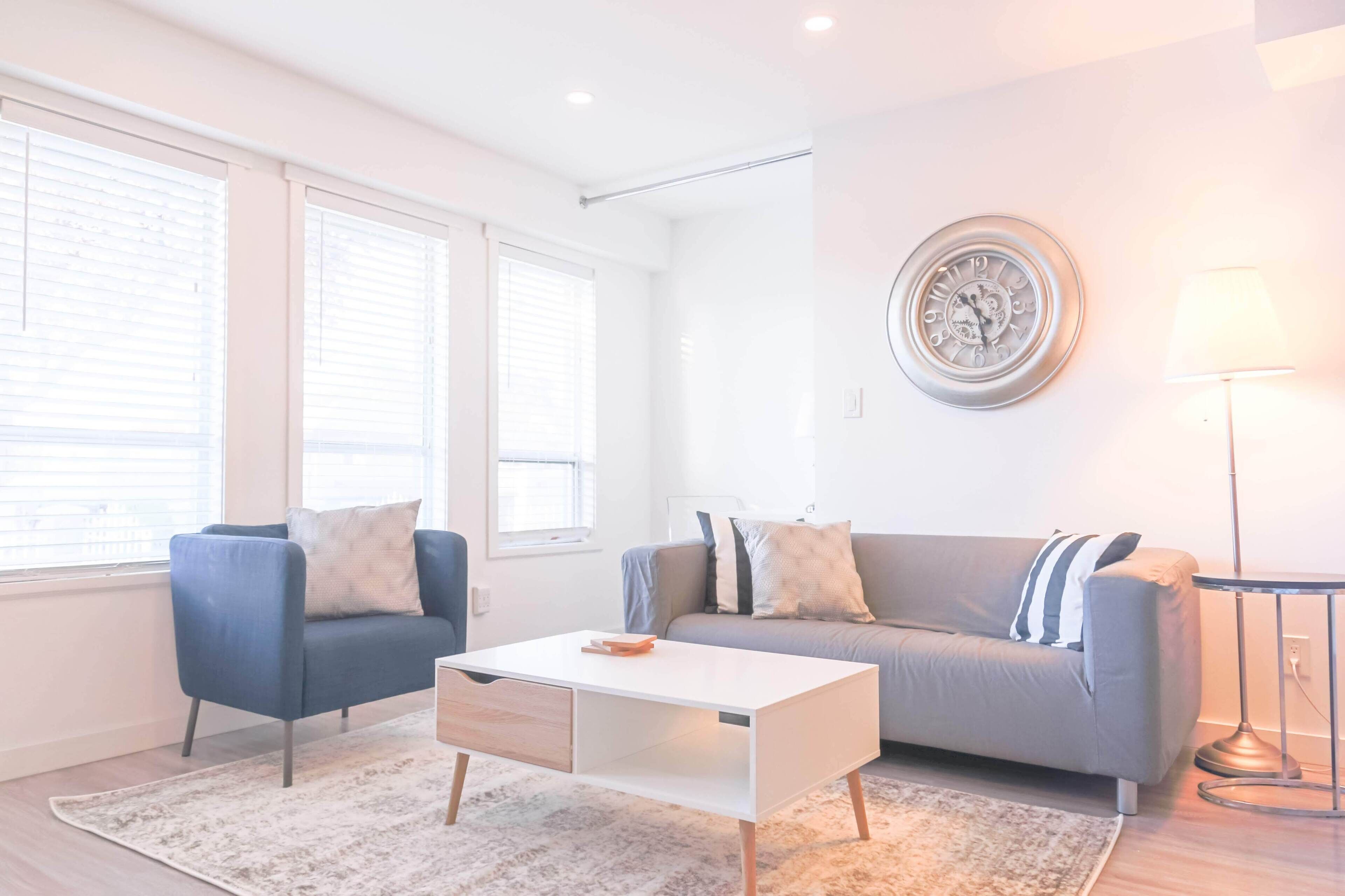 PRIVATE - Guest Suite in Renfrew Heights near skytrain, bus, groceries, parks