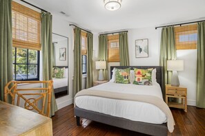 4 bedrooms, desk, iron/ironing board, free WiFi