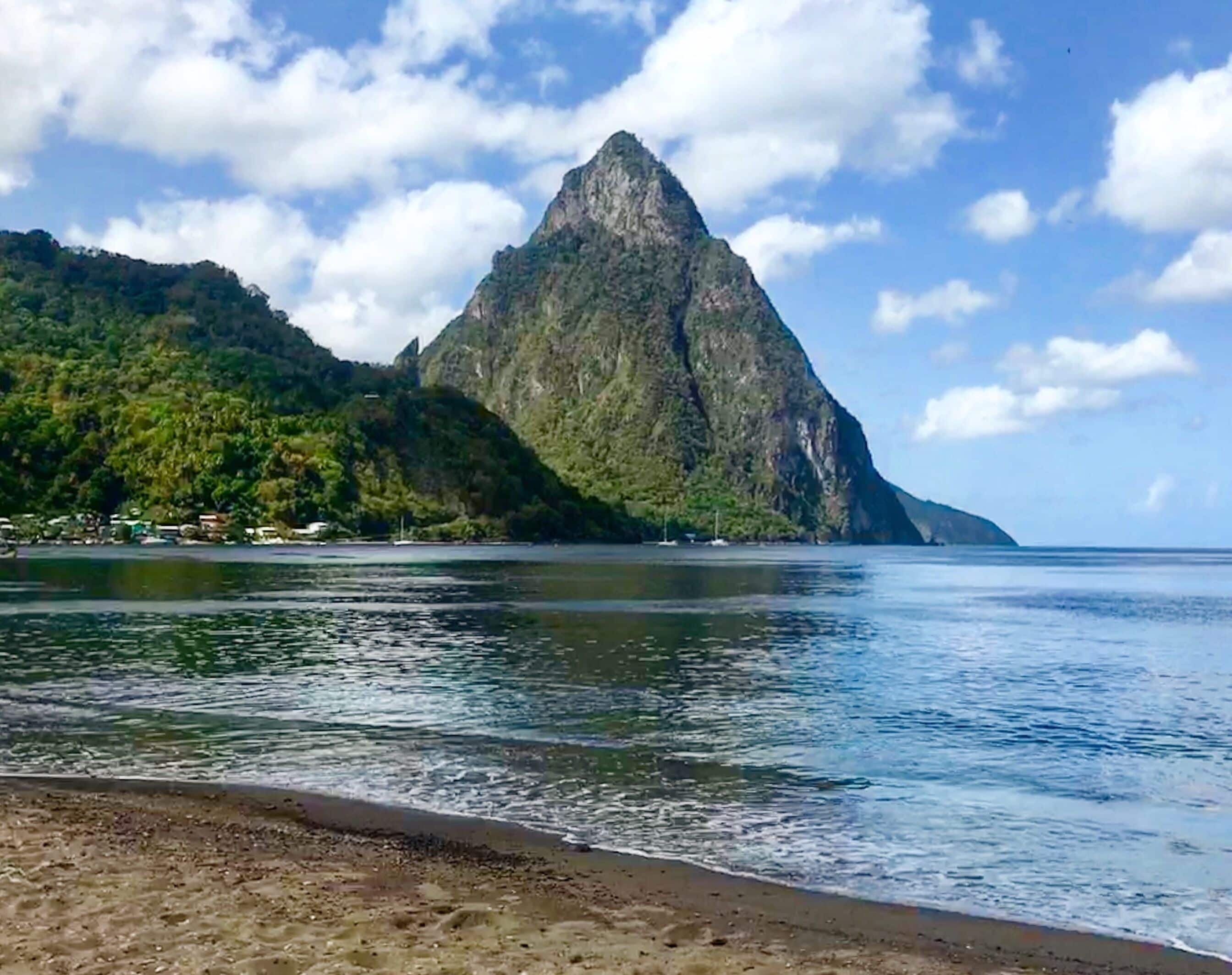 Beach nearby, sun-loungers, beach towels
