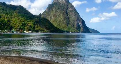 Baumhaus Hideaway Villa II - Millionen Dollar Piton und Meerblick