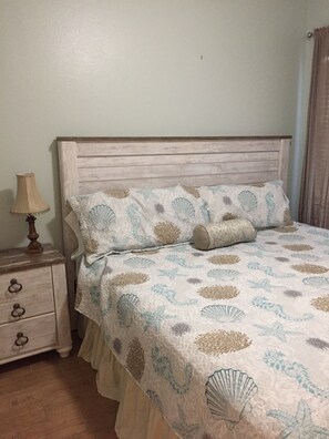 1 habitación, tabla de planchar con plancha, wifi gratis y ropa de cama 