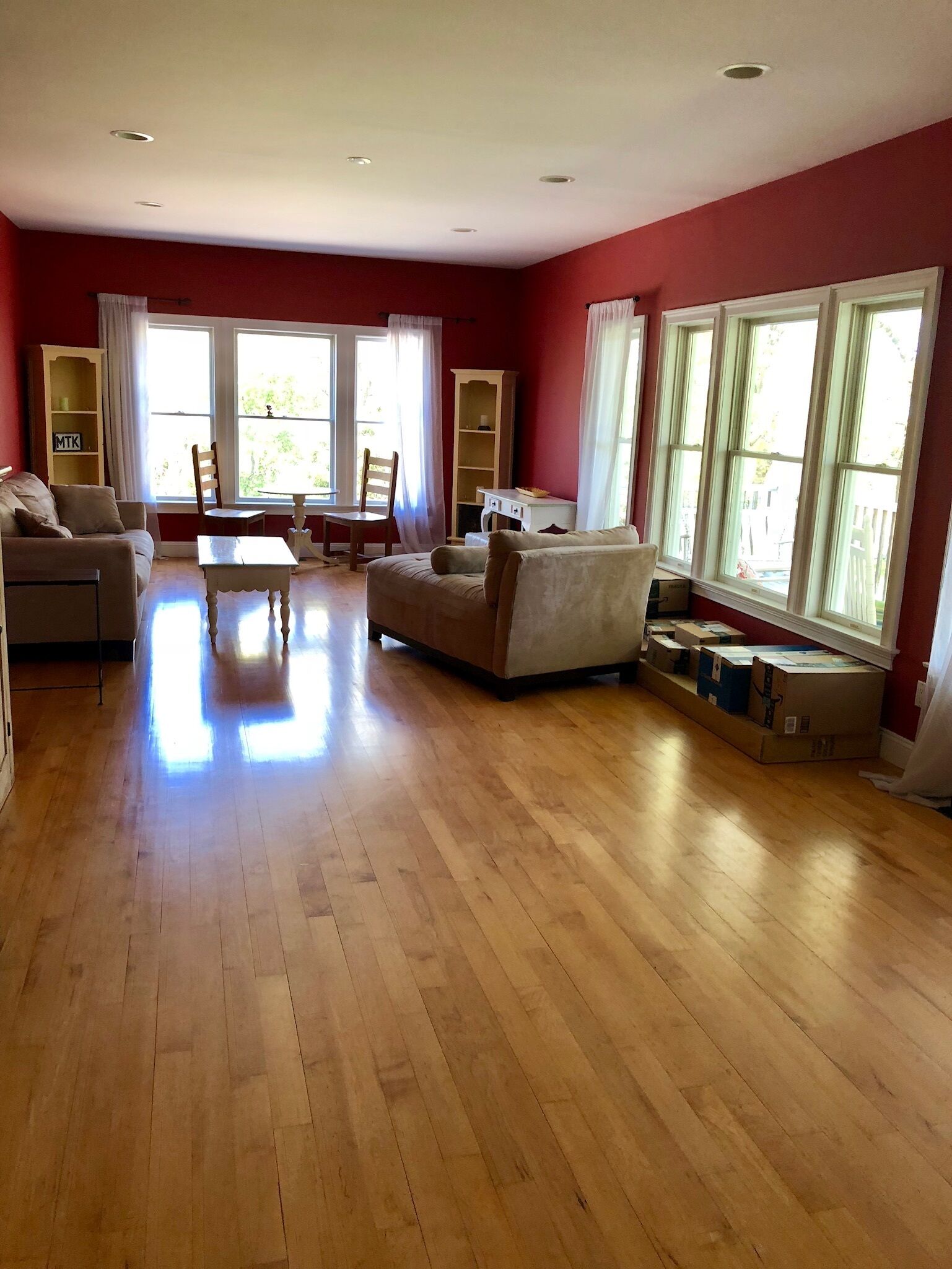 HUGE ,PRIVATE  MONTAUK RETREAT ! GREAT FOR FRIENDS AND FAMILY TO GATHER 