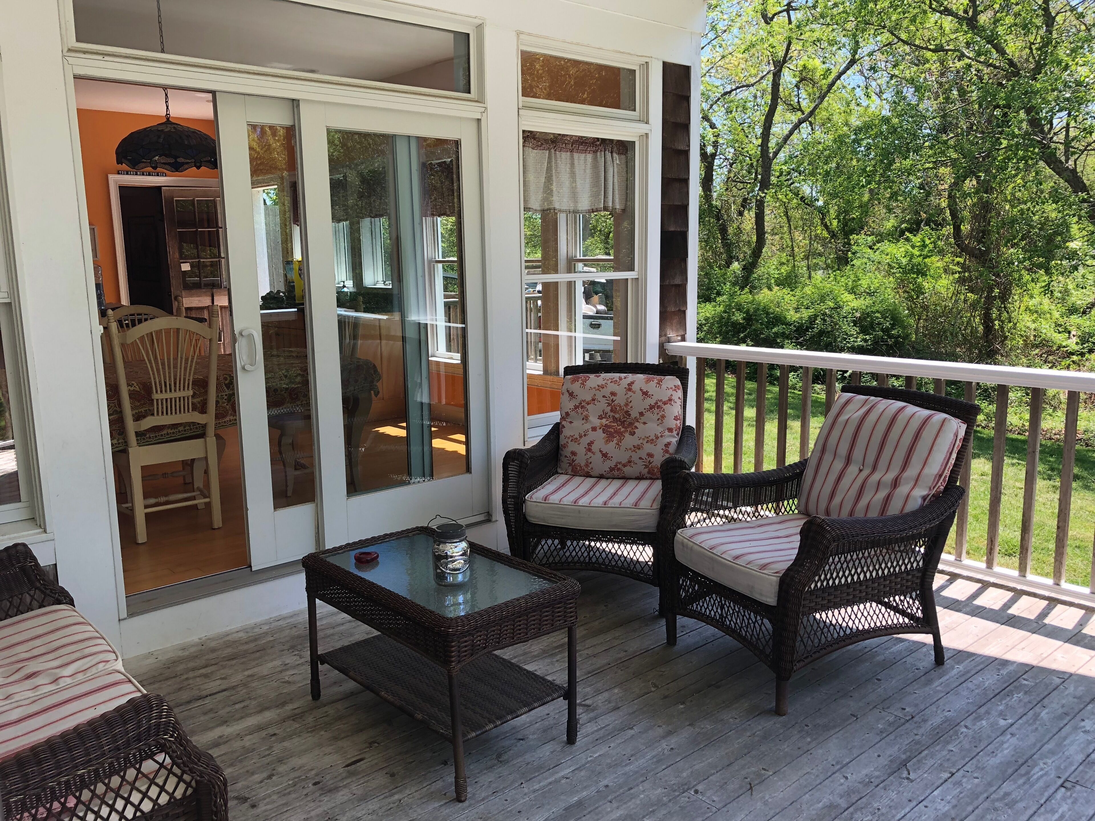 HUGE ,PRIVATE  MONTAUK RETREAT ! GREAT FOR FRIENDS AND FAMILY TO GATHER 