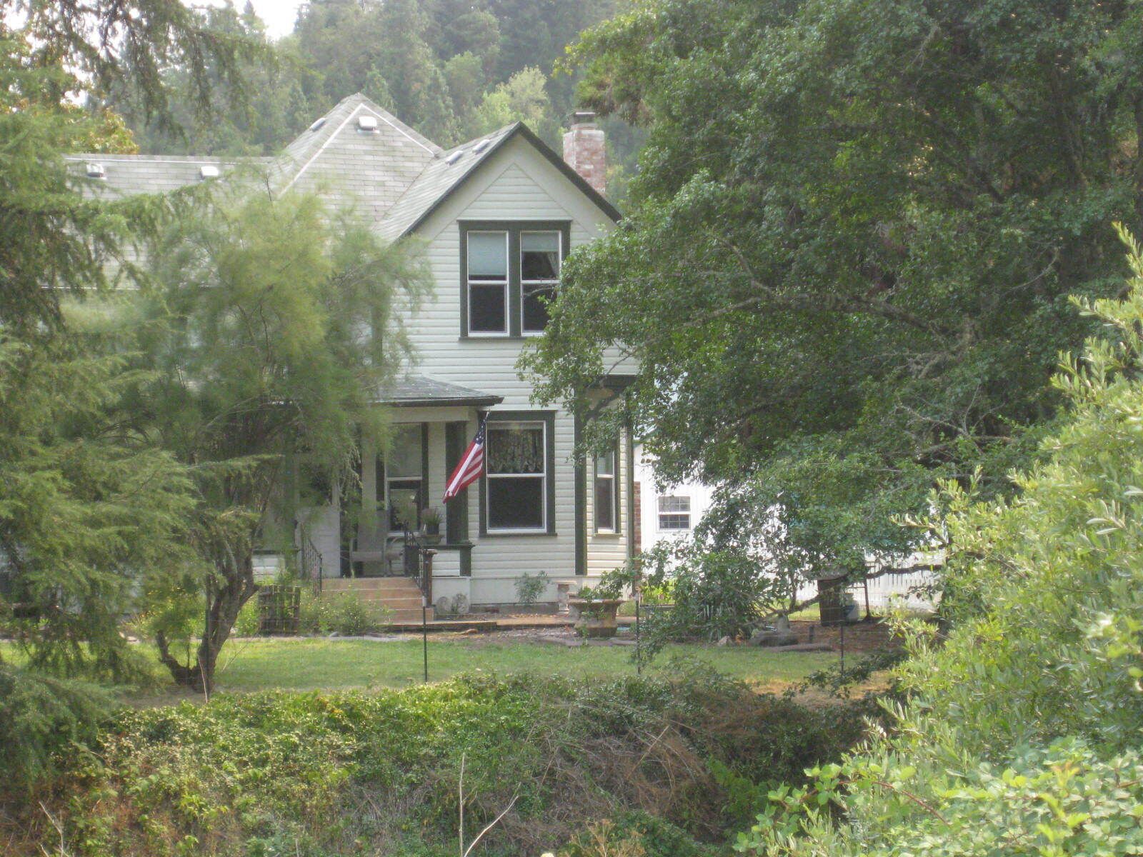 Country Living, City Conveniences In The Rural Heart Of The Land Of The Umpqua